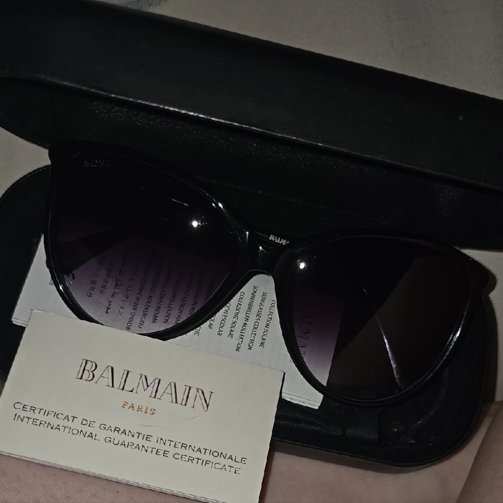 Balmain Black Womans Sunglasses